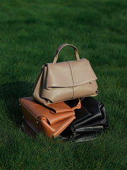 Lucienne Tasche